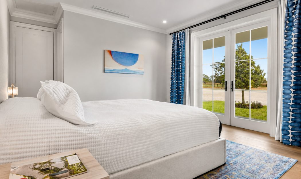39 Bright Minimalist Guestroom